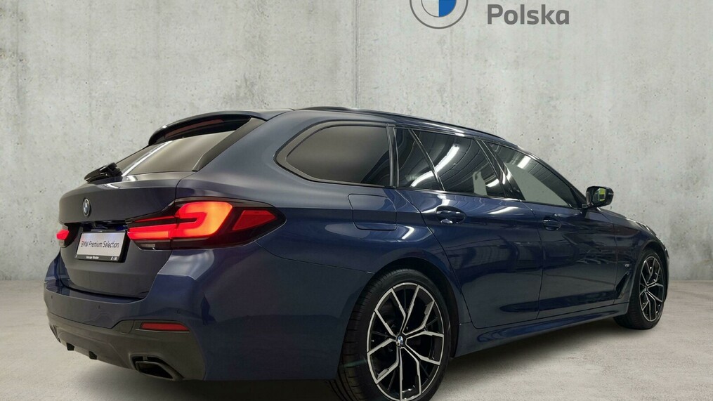 BMW Serii 5, 530