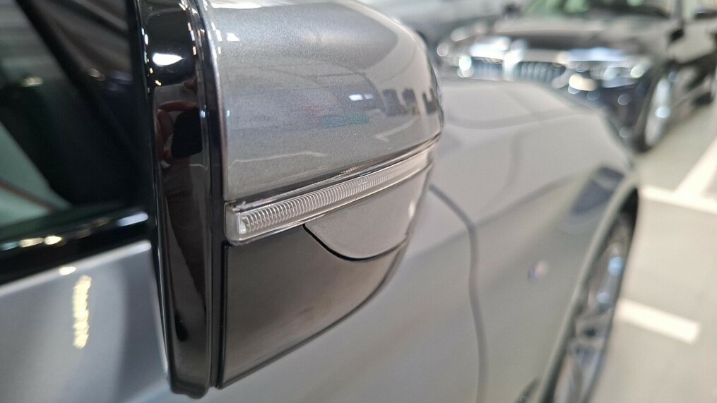 BMW Serii 5, 520