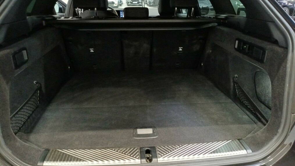 BMW Serii 5, 520