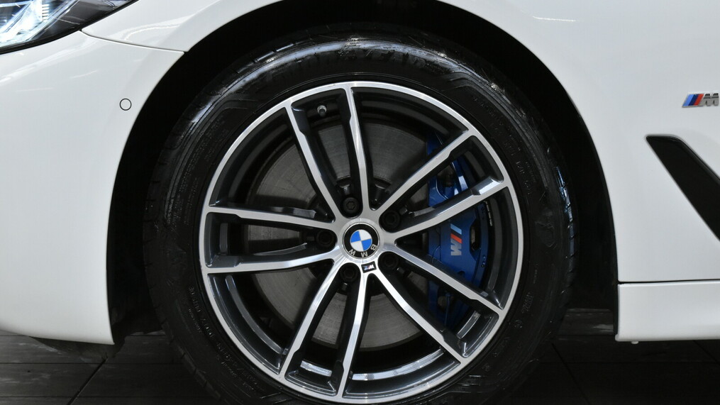 BMW Serii 5, 540