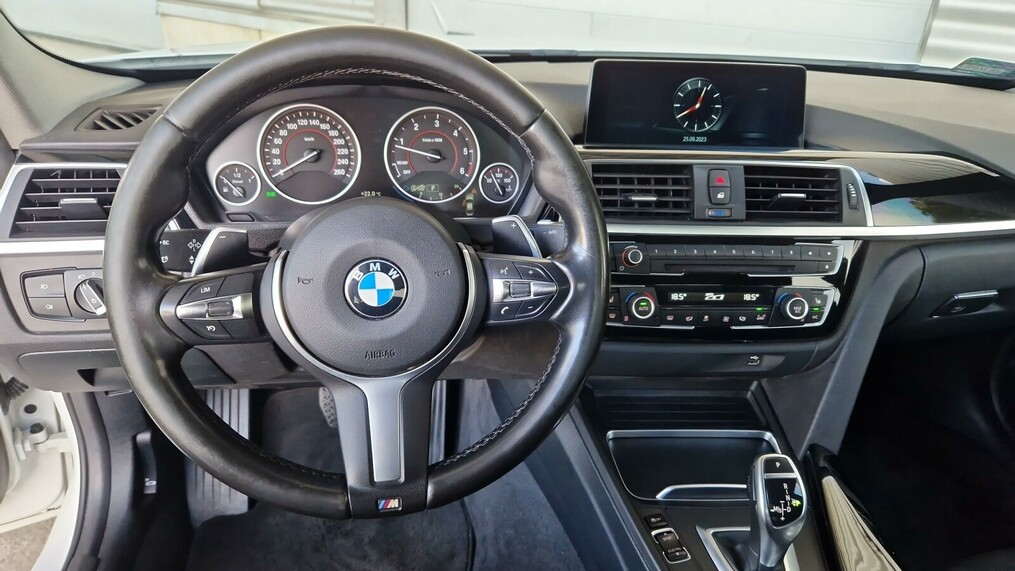 BMW Seria 3 320