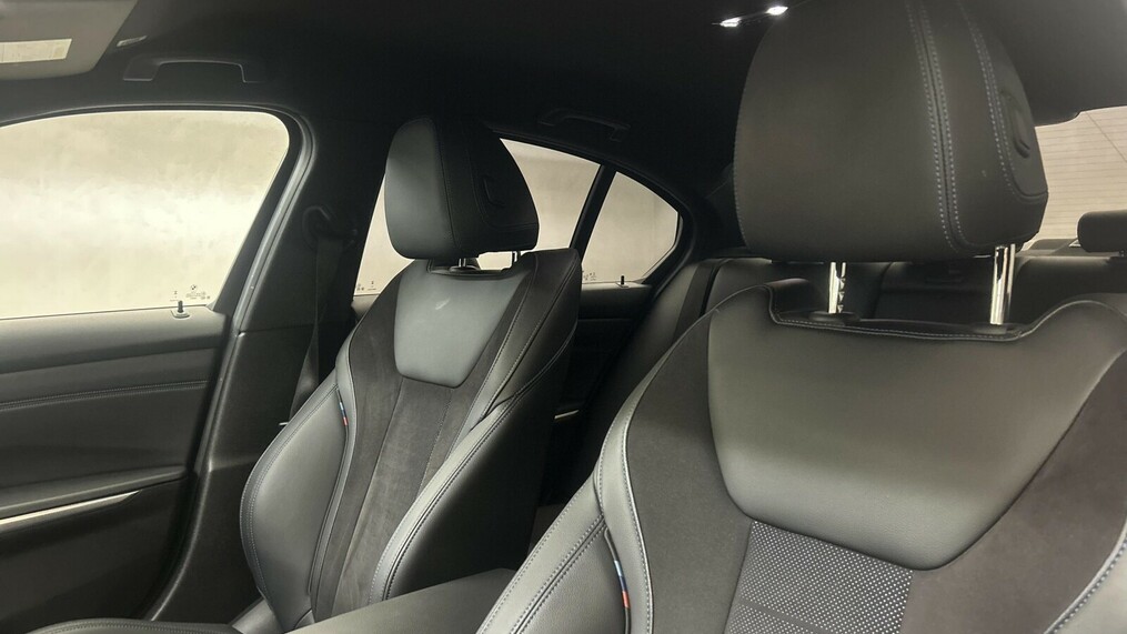 BMW Serii 3, 318
