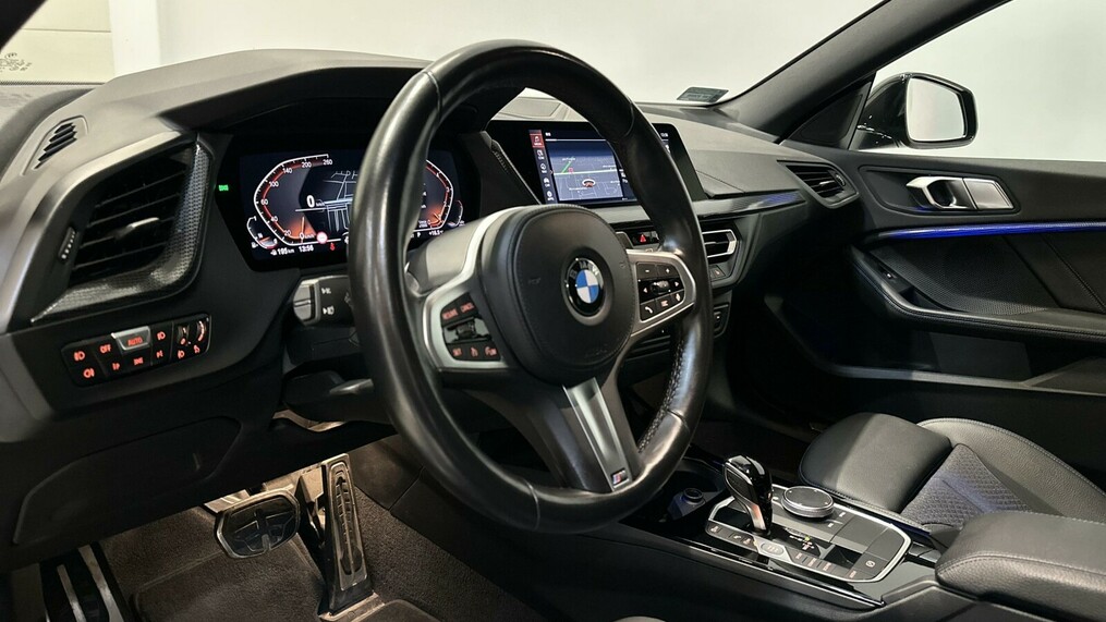 BMW Seria 2 218