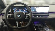 BMW Serii 5, 520