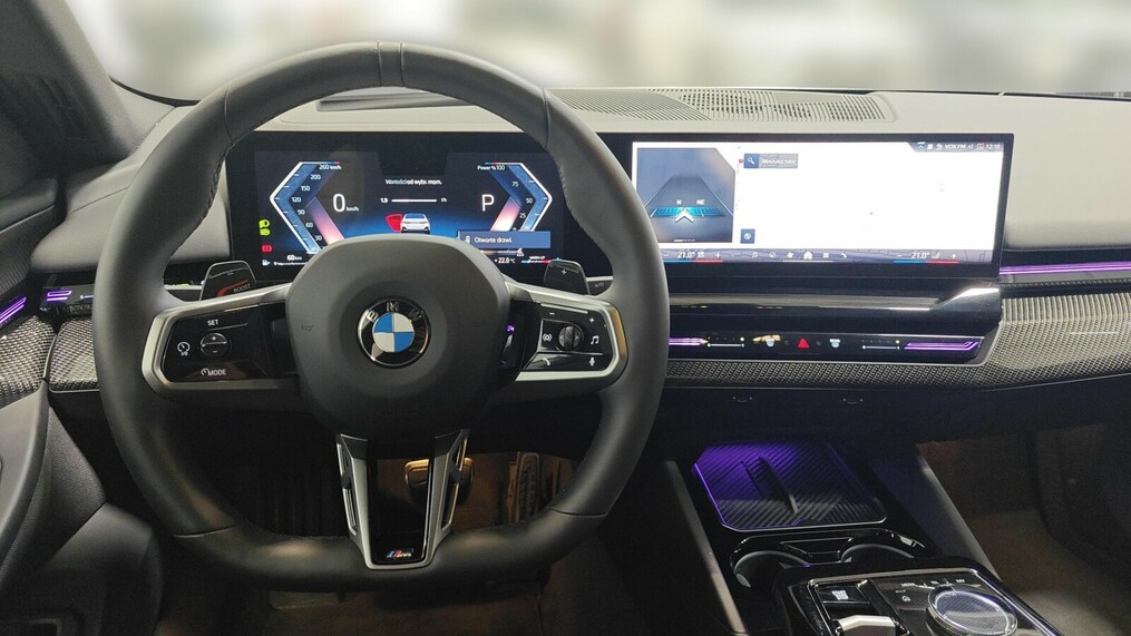 BMW Serii 5, 520