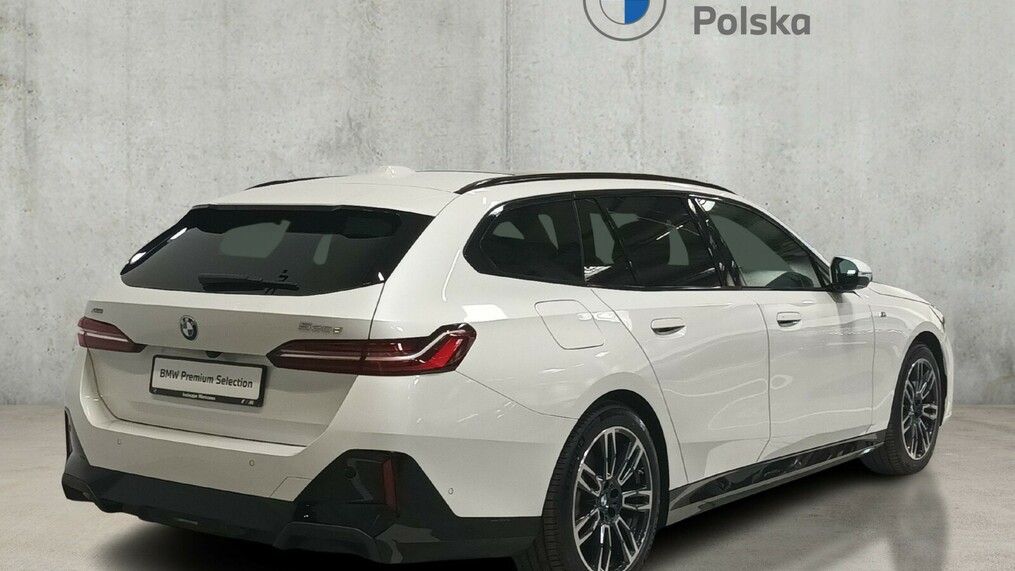 BMW Serii 5, 520