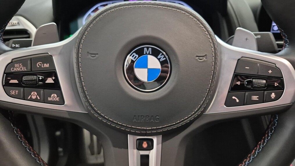 BMW Serii 8, 850