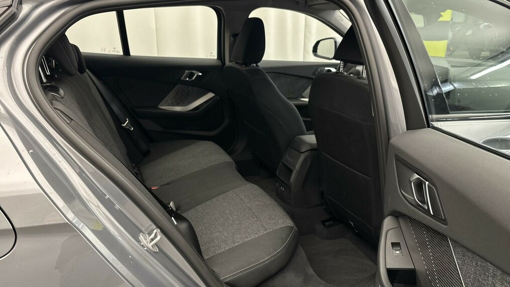 BMW Serii 1, 118