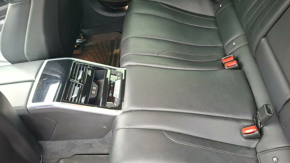 BMW Seria 8, 850
