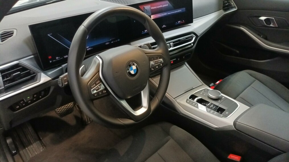 BMW Serii 3, 318