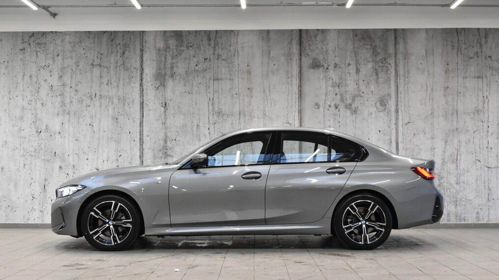 BMW Serii 3, 320