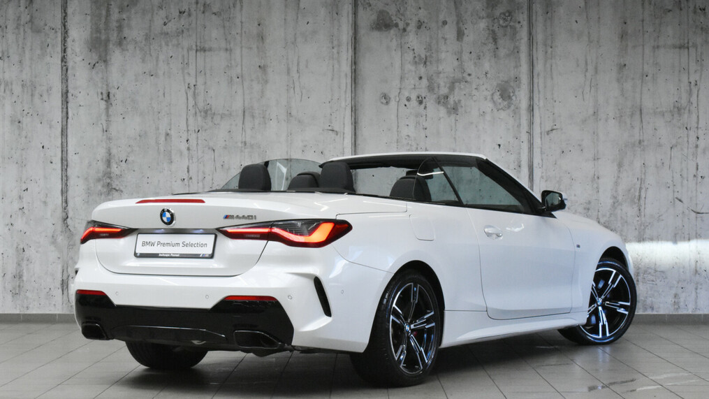 BMW Seria 4, 440