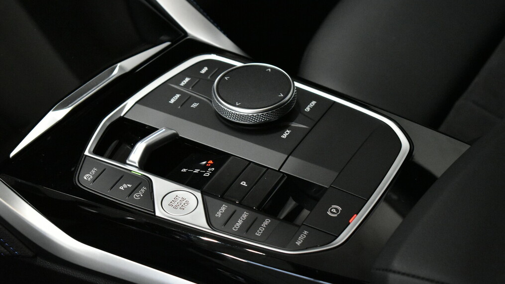 BMW Serii 2, 220