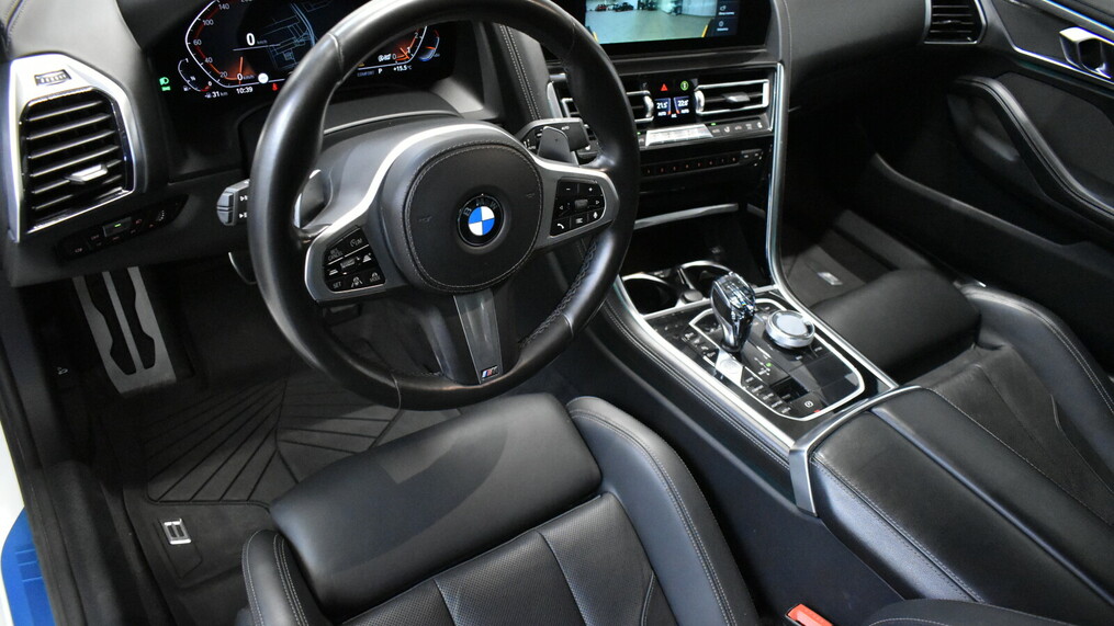 BMW Serii 8, 840