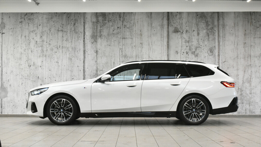 BMW Serii 5, 520