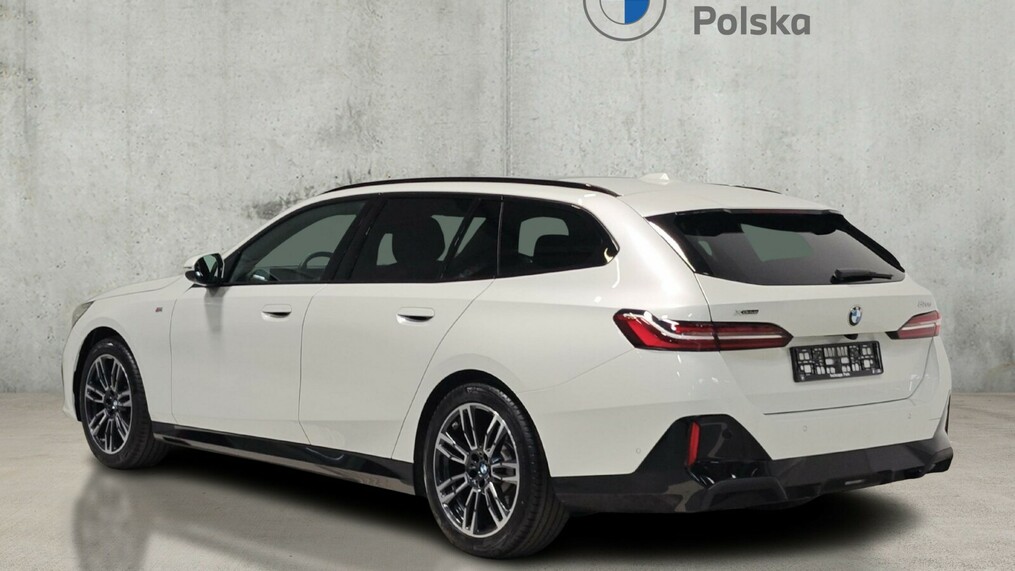 BMW Serii 5, 520