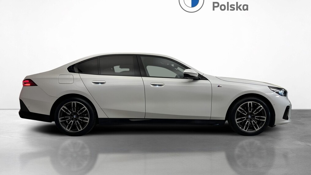 BMW Serii 5, 520
