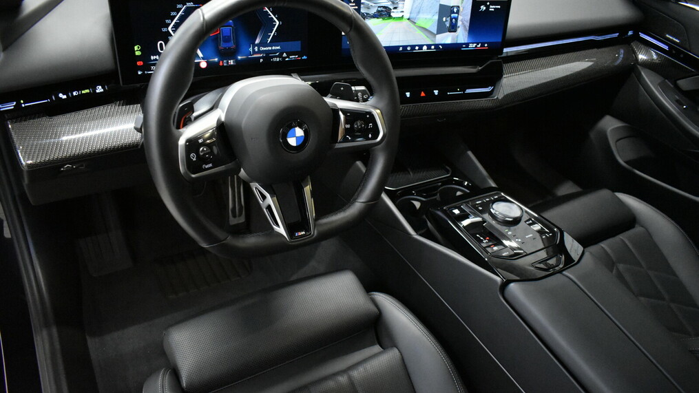 BMW Serii 5, 520
