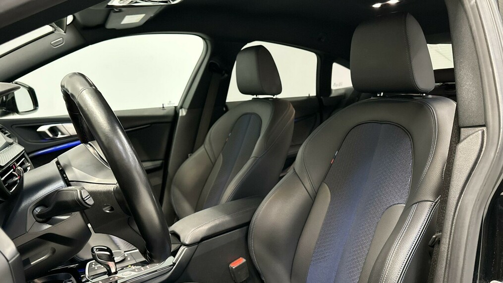 BMW Seria 2 218