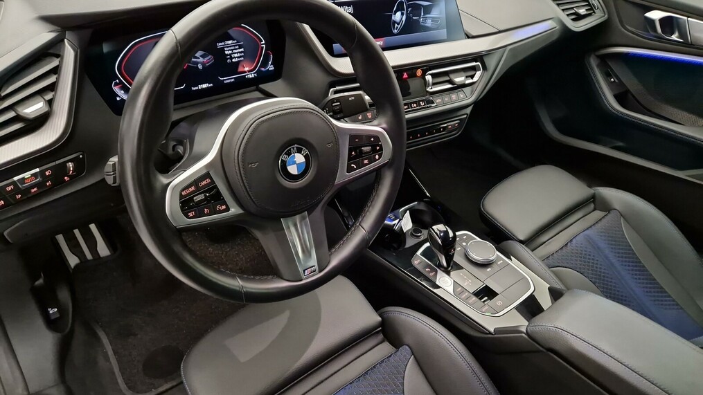 BMW Seria 2 218