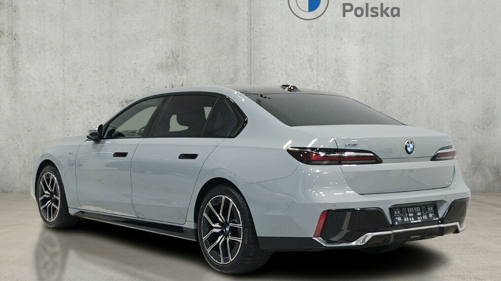 BMW Seria 7 740
