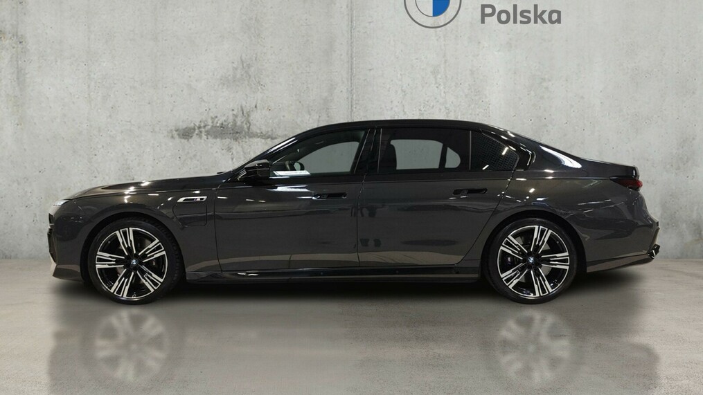BMW Seria 7, 760