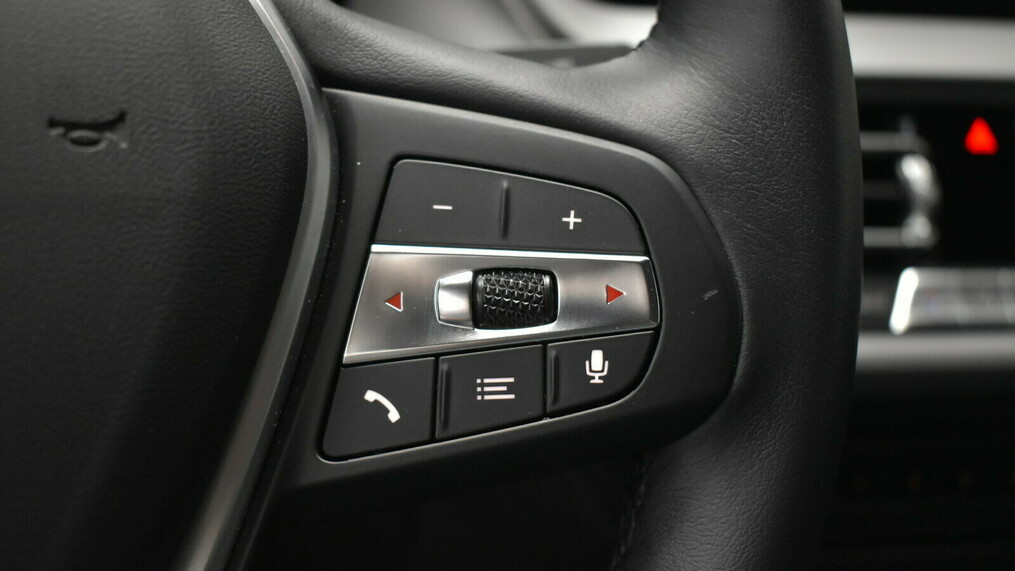 BMW Seria 2, 218