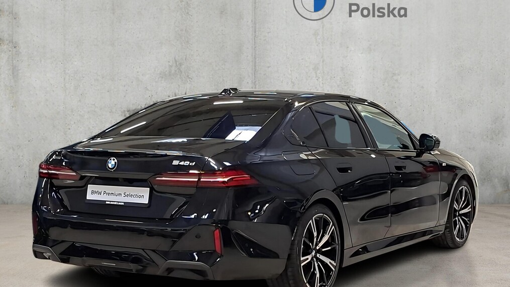 BMW Serii 5, 540