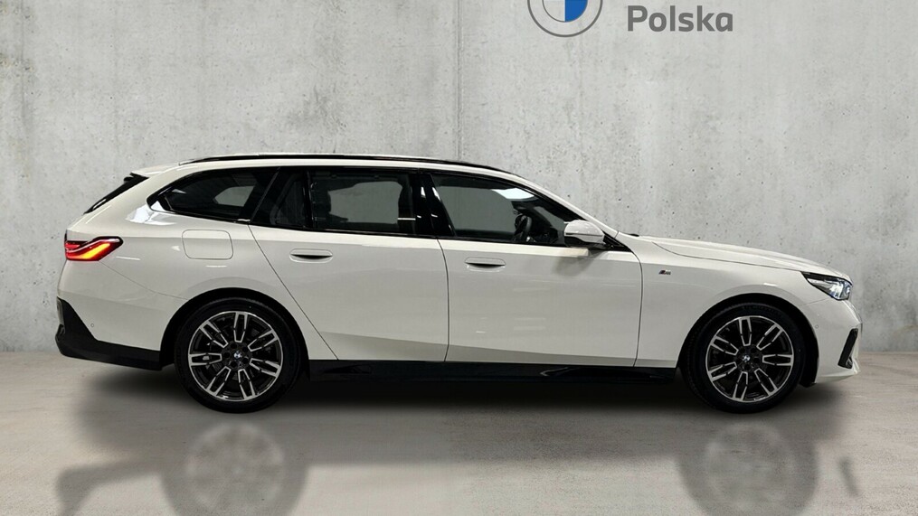 BMW Serii 5, 520