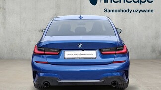 BMW Serii 3, 330