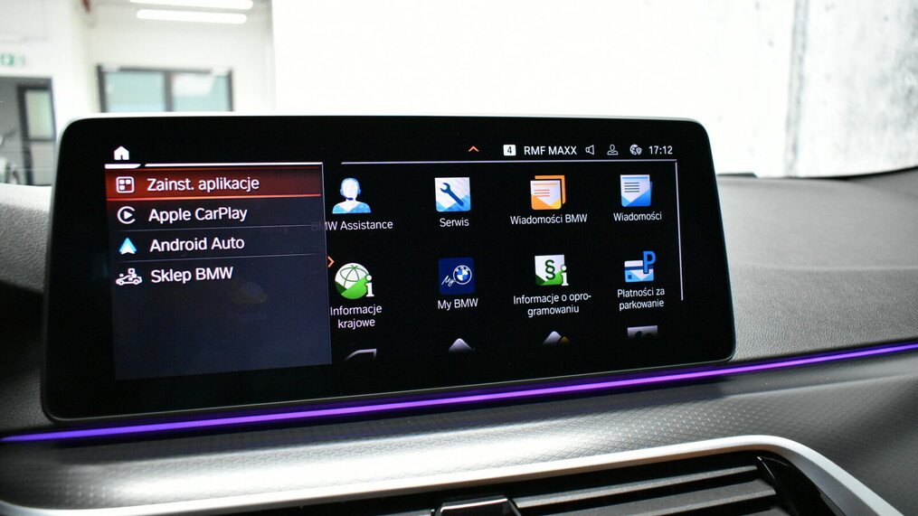 BMW Serii 5, 520