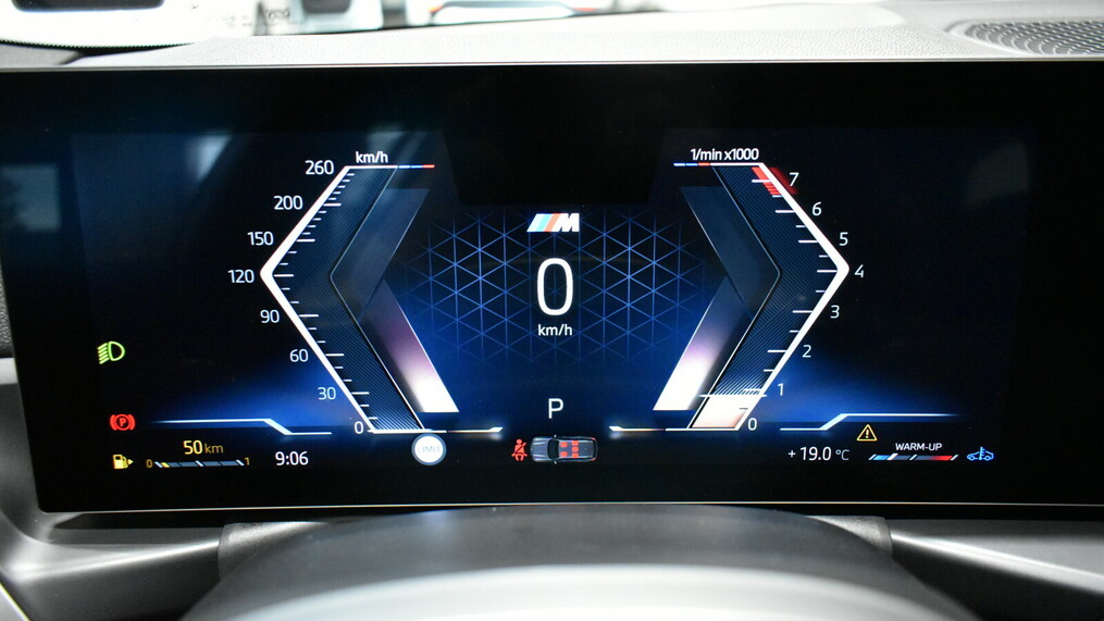 BMW Serii 3, 330