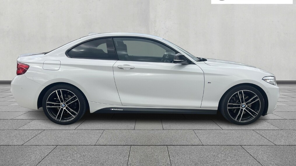 BMW Seria 2 230