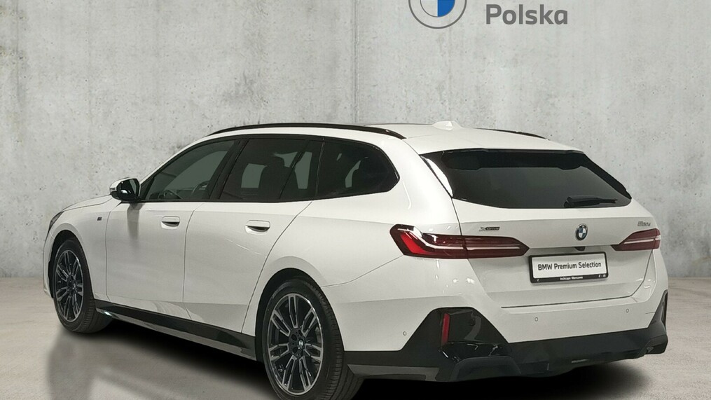 BMW Serii 5, 520