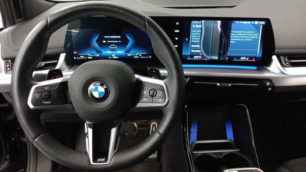 BMW Serii 2, 218