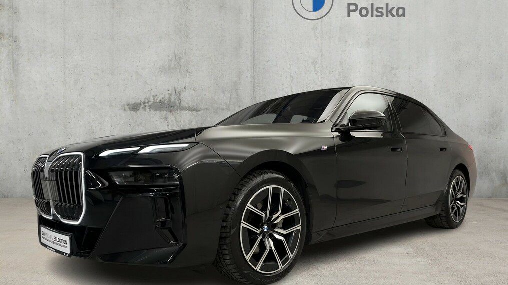 BMW Serii 7, 740