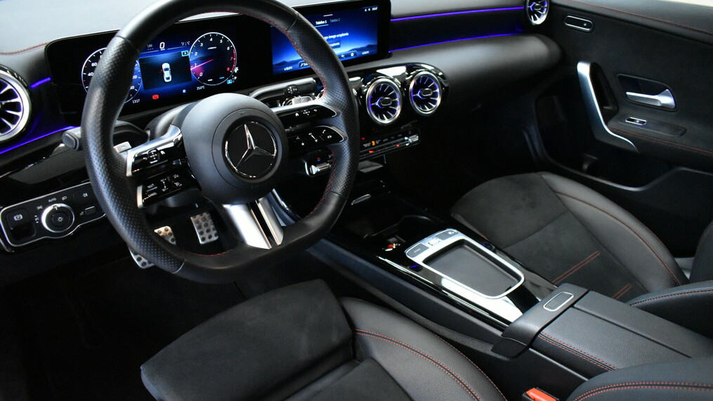 Mercedes-Benz CLA 250