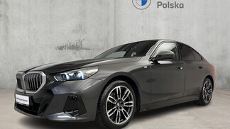 BMW Serii 5, 520