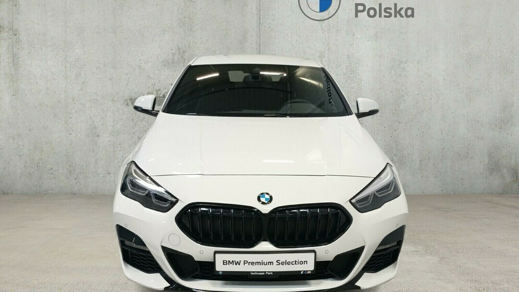 BMW Serii 2, 218
