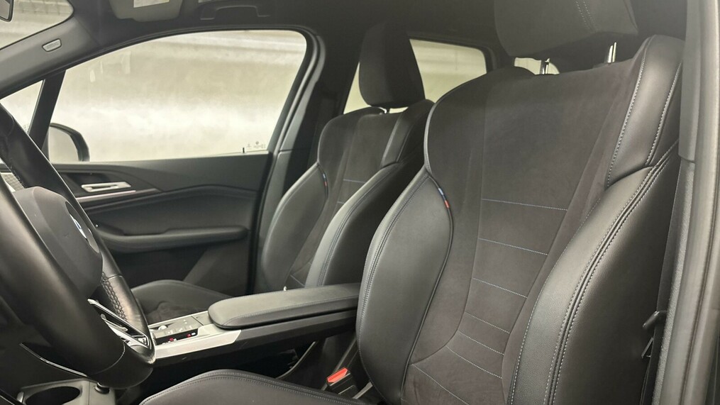 BMW Serii 2, 218