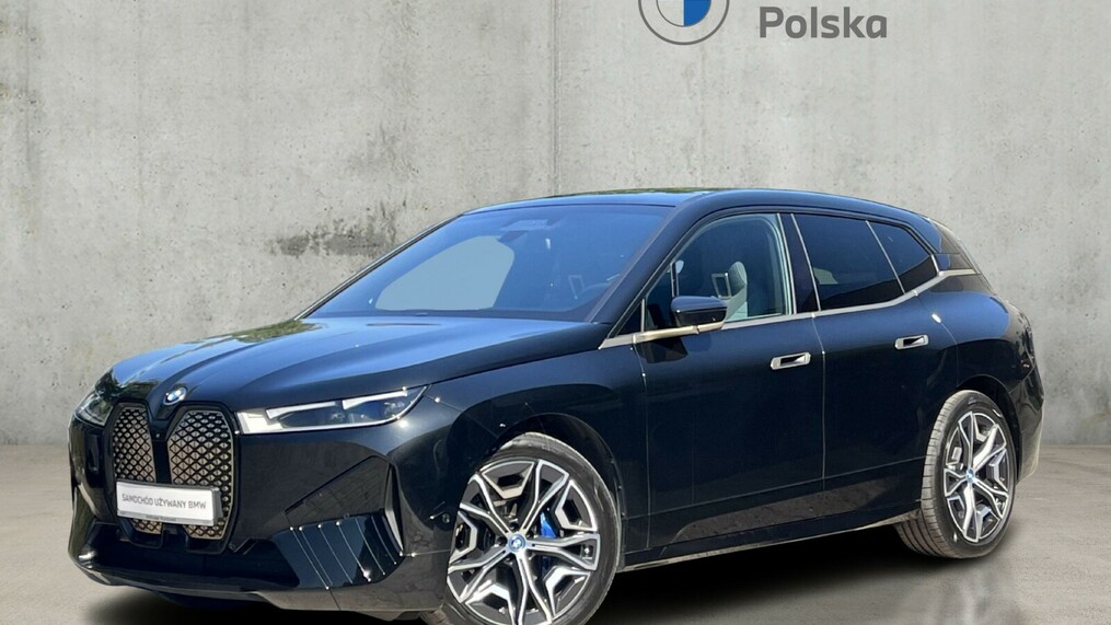 BMW iX