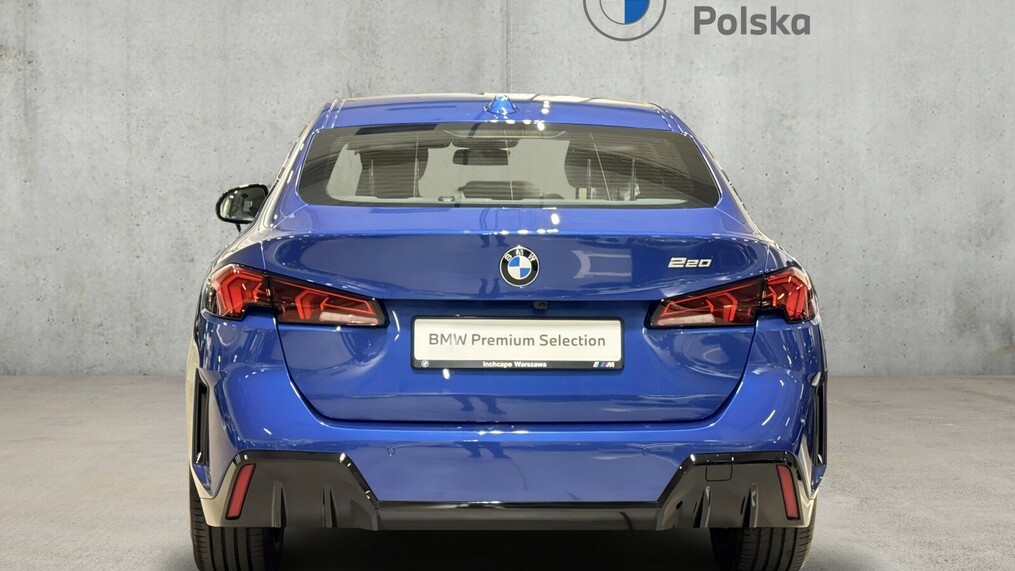 BMW Serii 2, 220