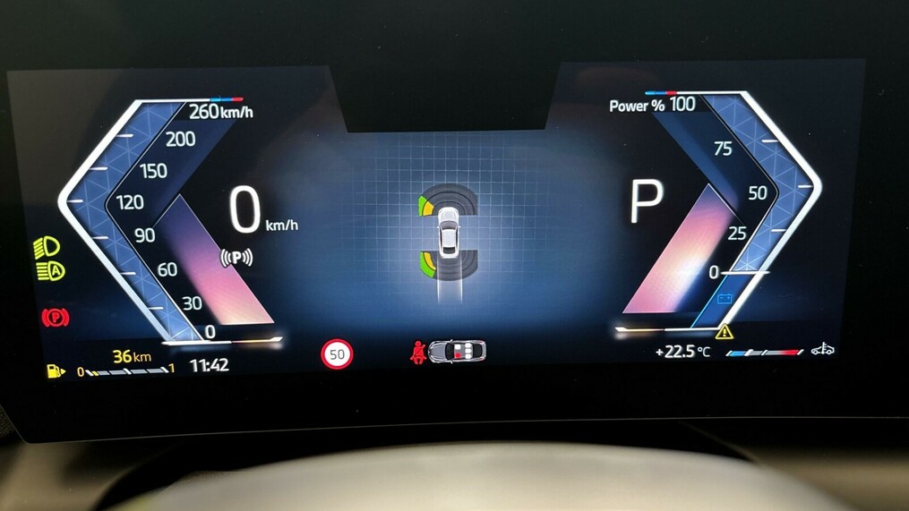 BMW Seria 2, 218