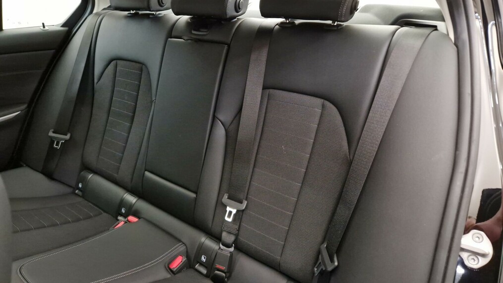 BMW Seria 3 318