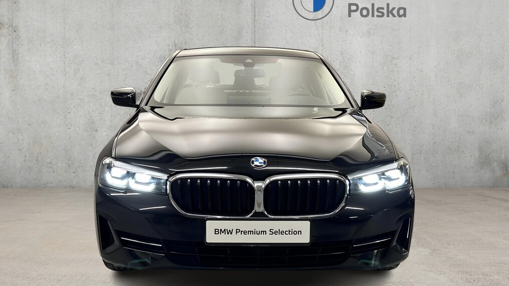 BMW Serii 5, 518