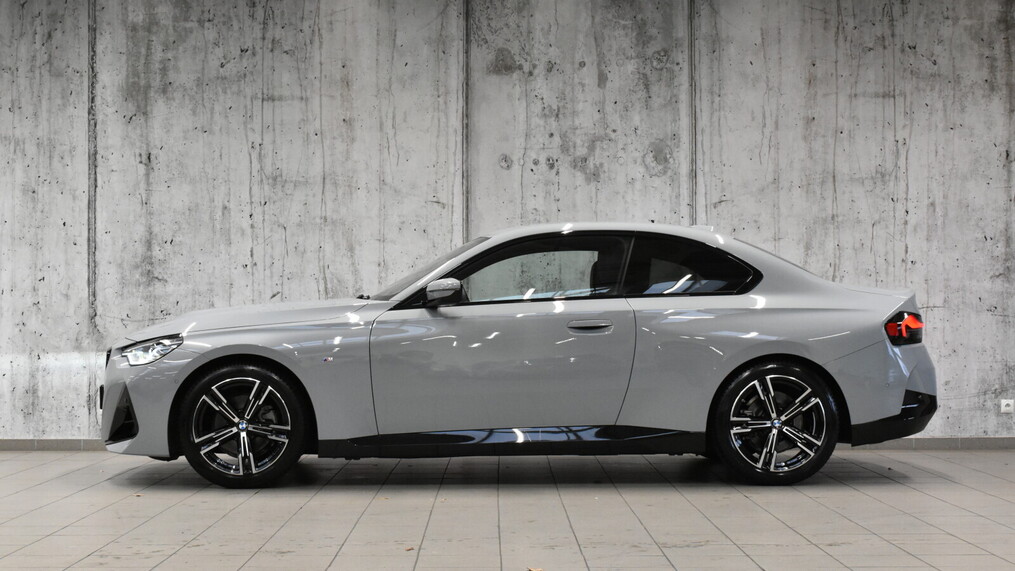 BMW Serii 2, 220