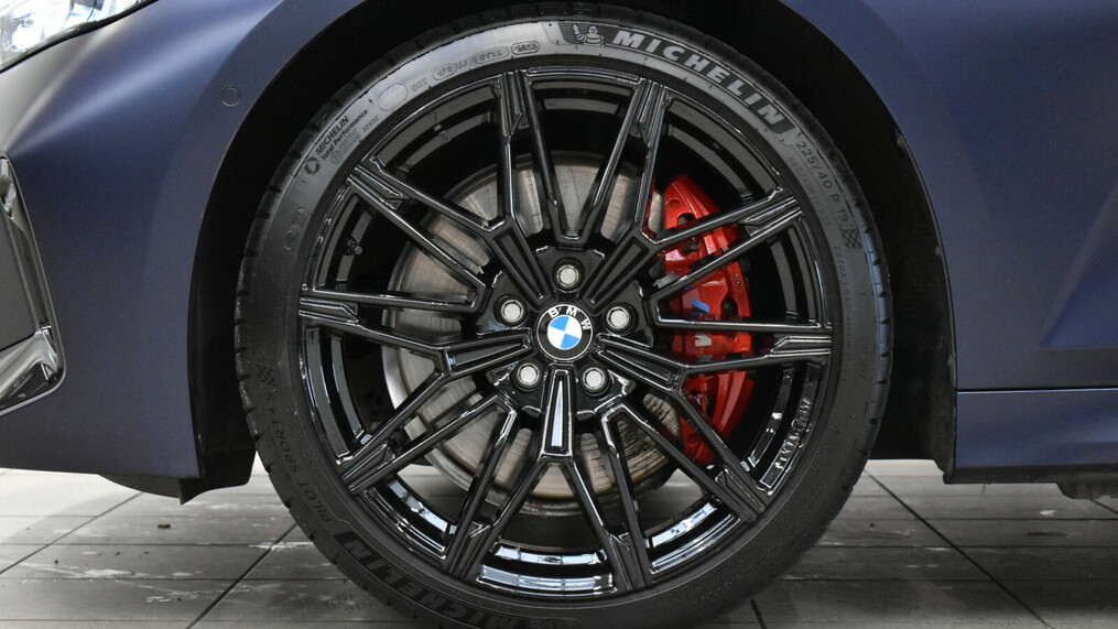 BMW Serii 3, 340