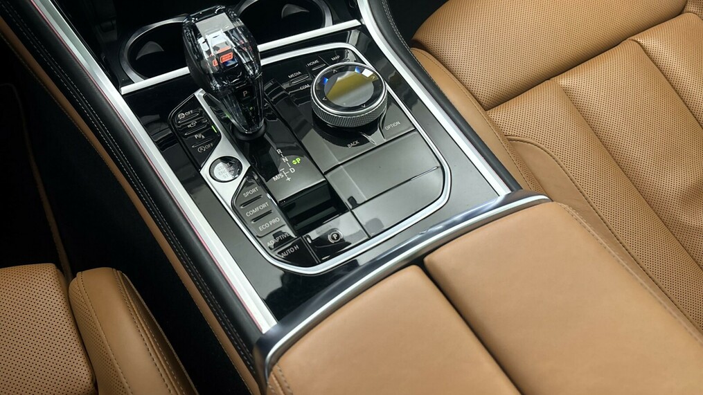 BMW Seria 8 840