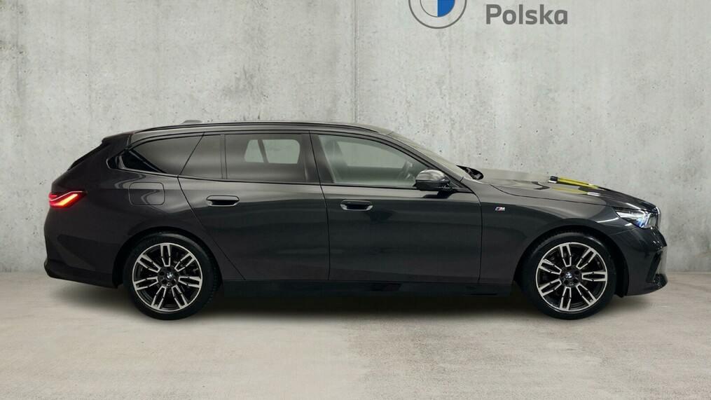 BMW Serii 5, 520