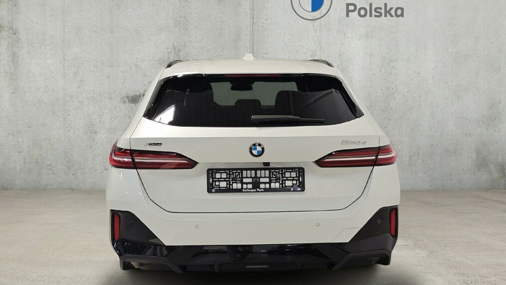 BMW Serii 5, 520